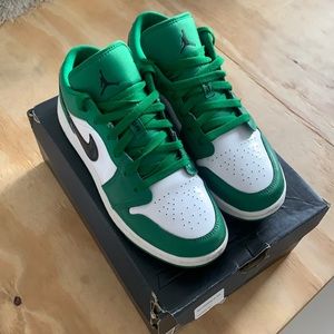 Air Jordan 1 Low Pine Green